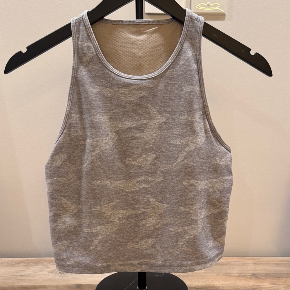 Vuori Gray Camo Crop Top